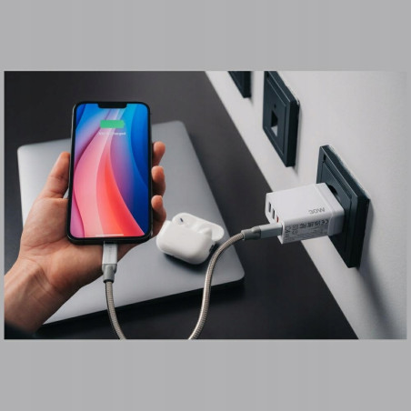 Ładowarka sieciowa 30W Verbatim USB-C USB-A PD Quick Charge 3.0 biała