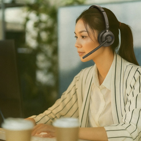 Słuchawki nauszne Bluetooth z mikrofonem Creative Chat Wireless czarne