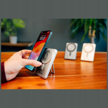 Powerbank indukcyjny Verbatim n Go 5000mAh 15W Magnetic srebrny przeno